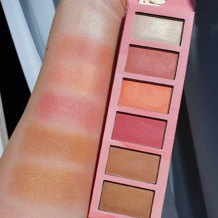 e. Face Blush, Highlighter & Bronzer Παλέτα Essence Hey Cheeks 15gr