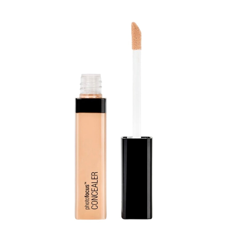 e. Concealer Wet n Wild Photo Focus E841B Light / Med Beige 8.50ml